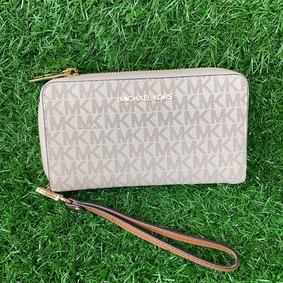 Michael Kors Jet Set Travel Lg Flat Multifunctional Phone Case-Wristlet-Wallet - Picture 12 of 16